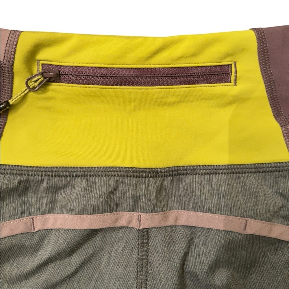 Lululemon Run time Shorts Size 6 - Picture 10 of 14